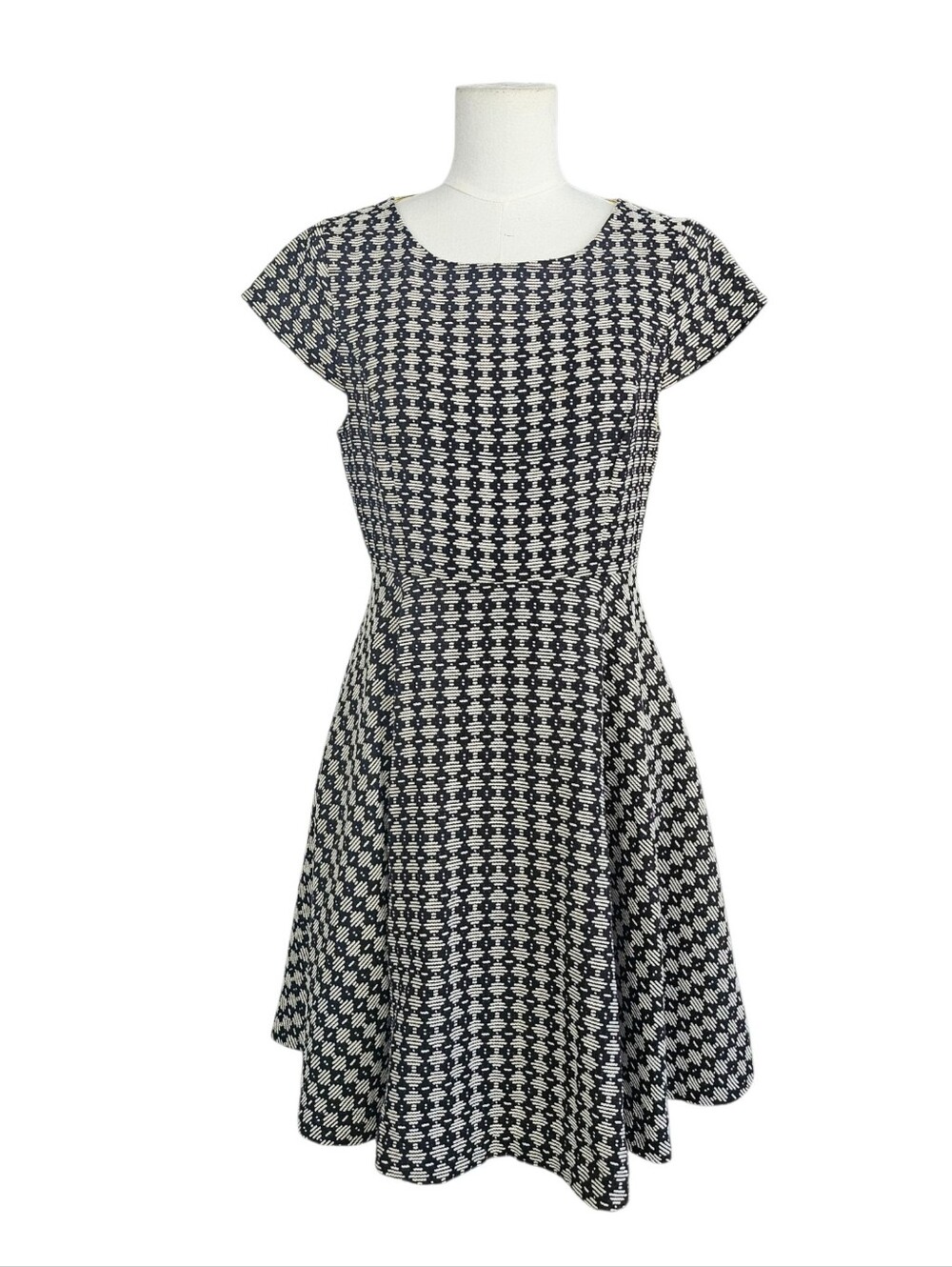 Maeve Black & White Patterned Fit-and-Flare Dress Size 8